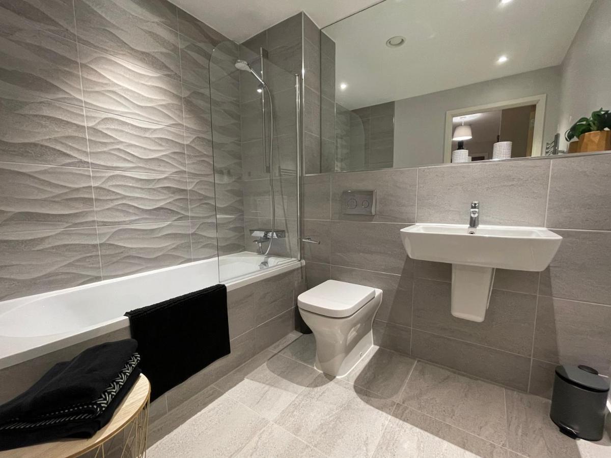 Stunning 2-Bed Apartment In Bristol With Parking Eksteriør billede