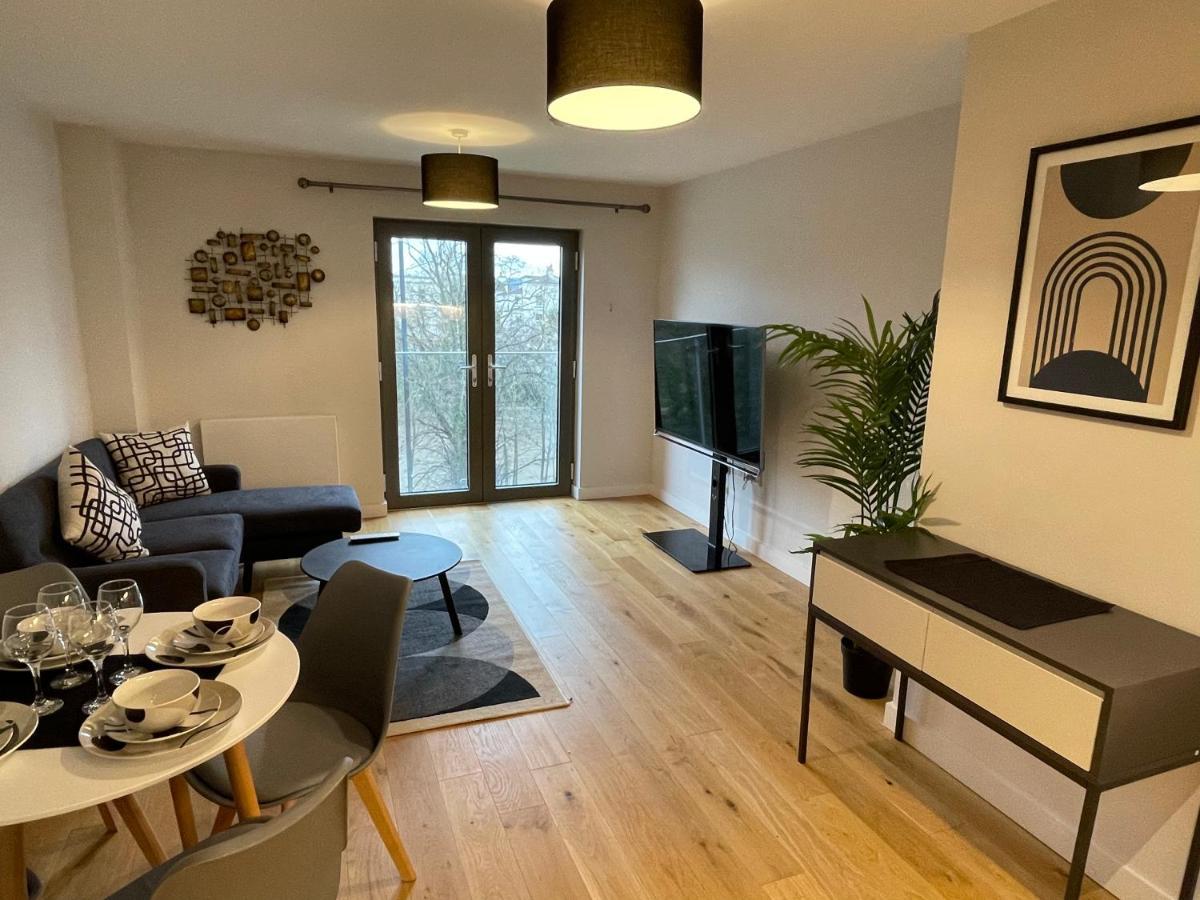 Stunning 2-Bed Apartment In Bristol With Parking Eksteriør billede