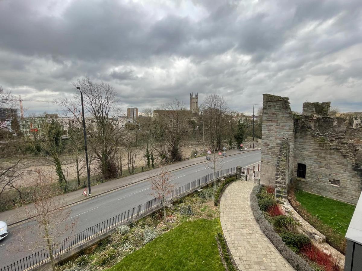 Stunning 2-Bed Apartment In Bristol With Parking Eksteriør billede
