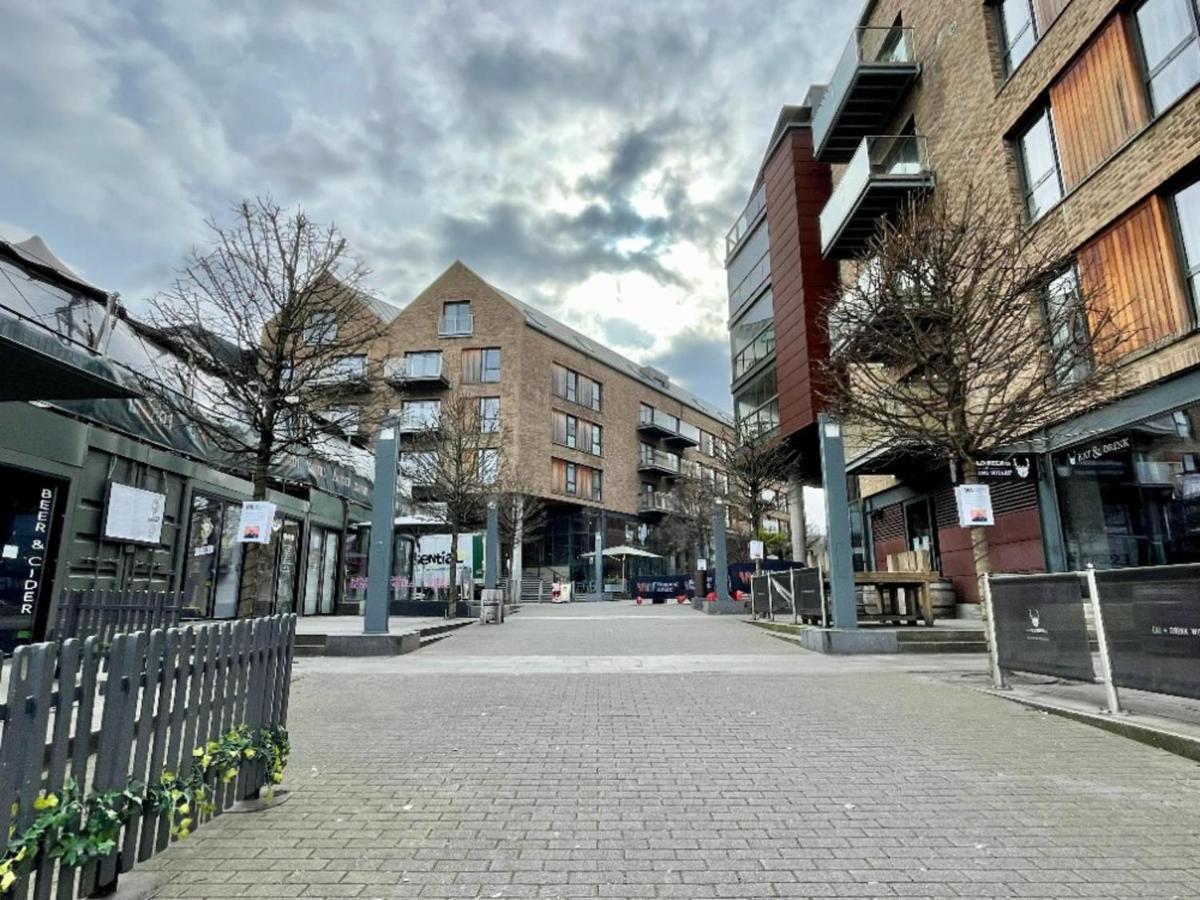 Stunning 2-Bed Apartment In Bristol With Parking Eksteriør billede